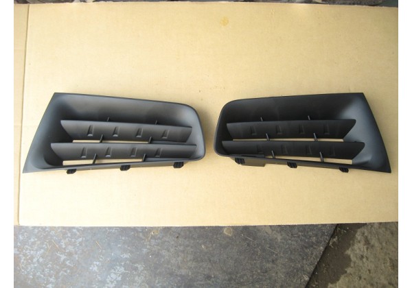 Решітка радіатора, комплект Renault Megane II, 06-09, 7701476893